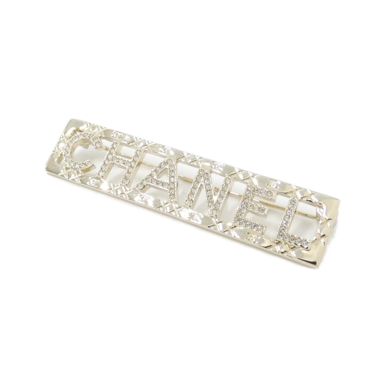 BROOCH