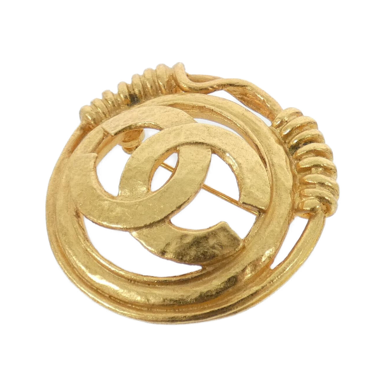 BROOCH