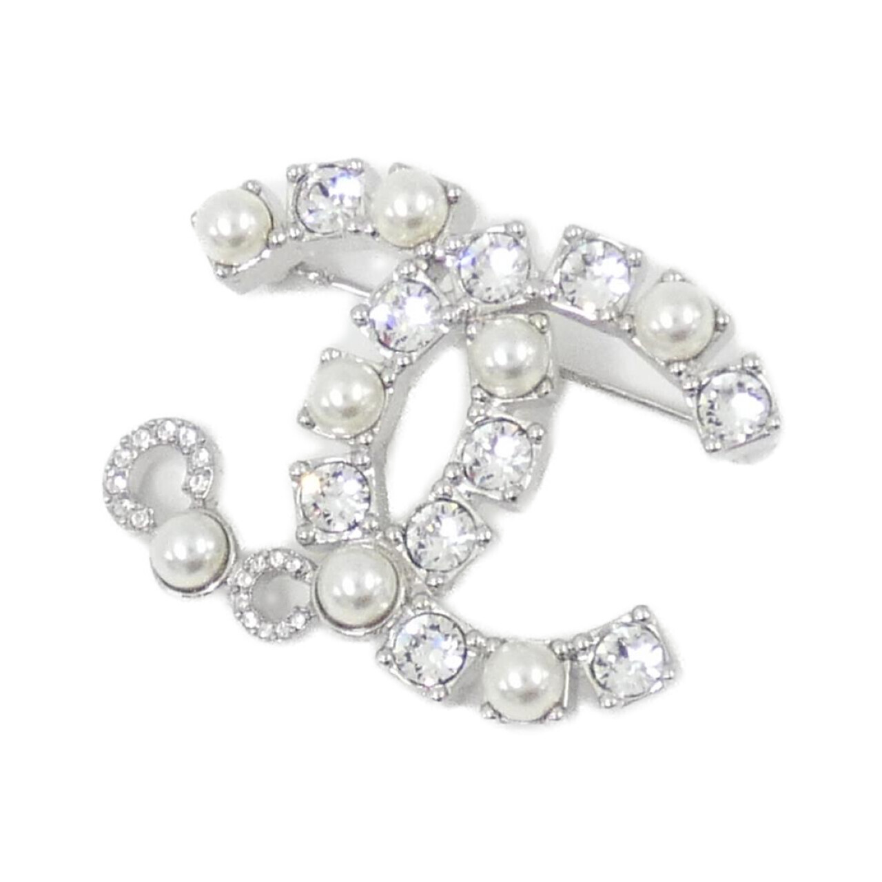 BROOCH