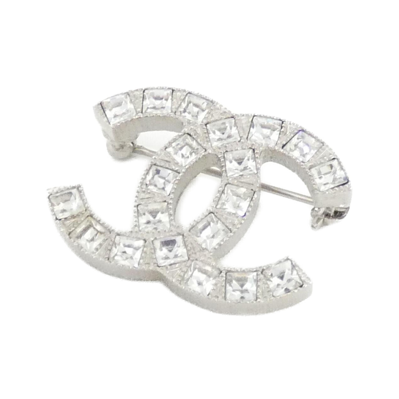 BROOCH