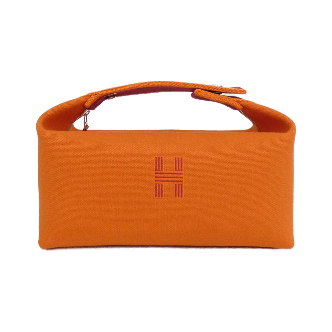 POUCH