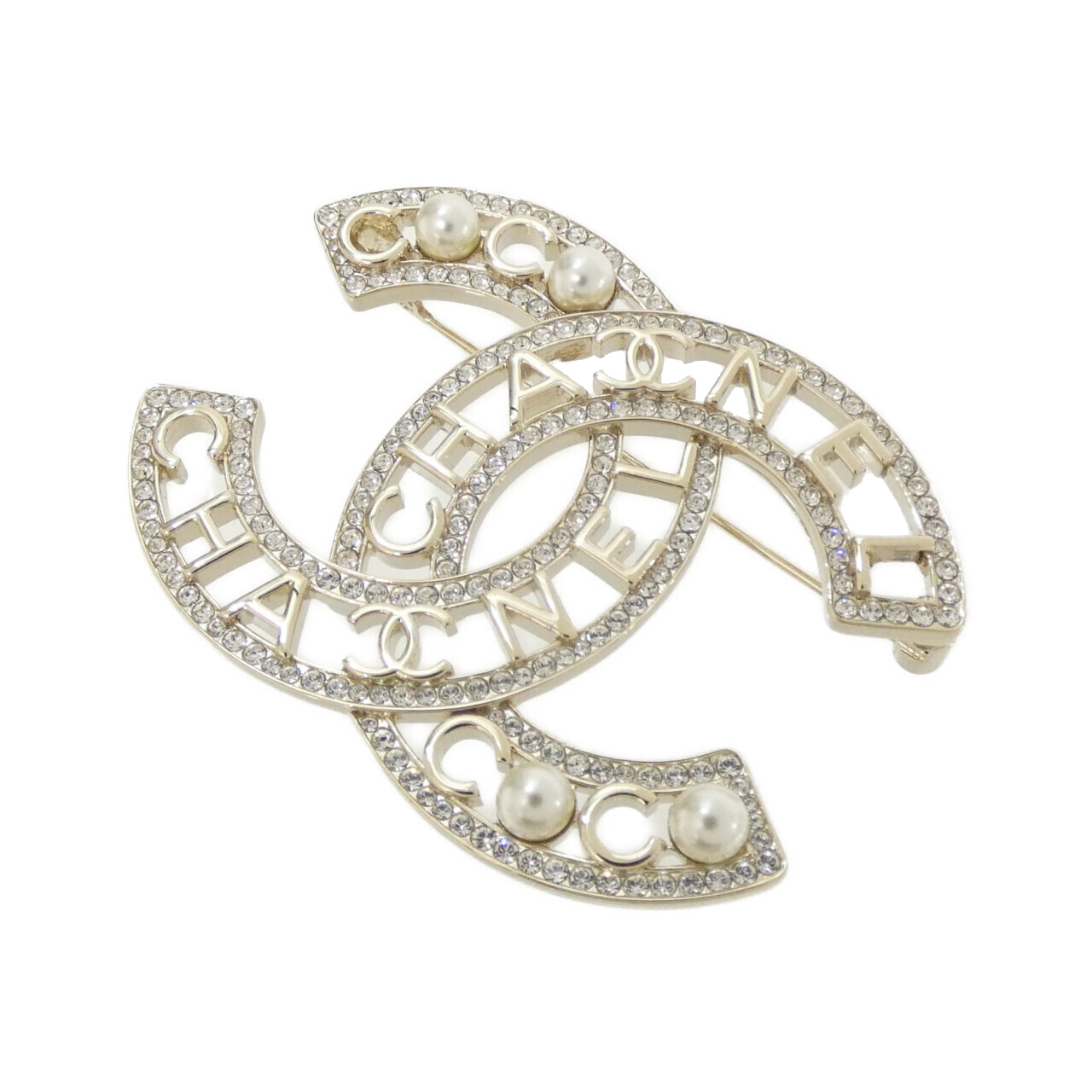 BROOCH