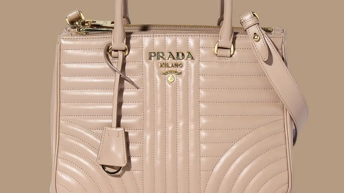 プラダ(PRADA) バッグの買取ならコメ兵 | 最新相場で高価買取・査定