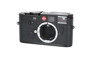 LEICA